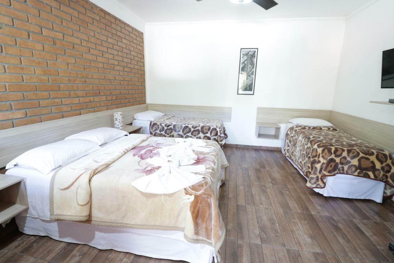 Deluxe Room,642249480:JPEG